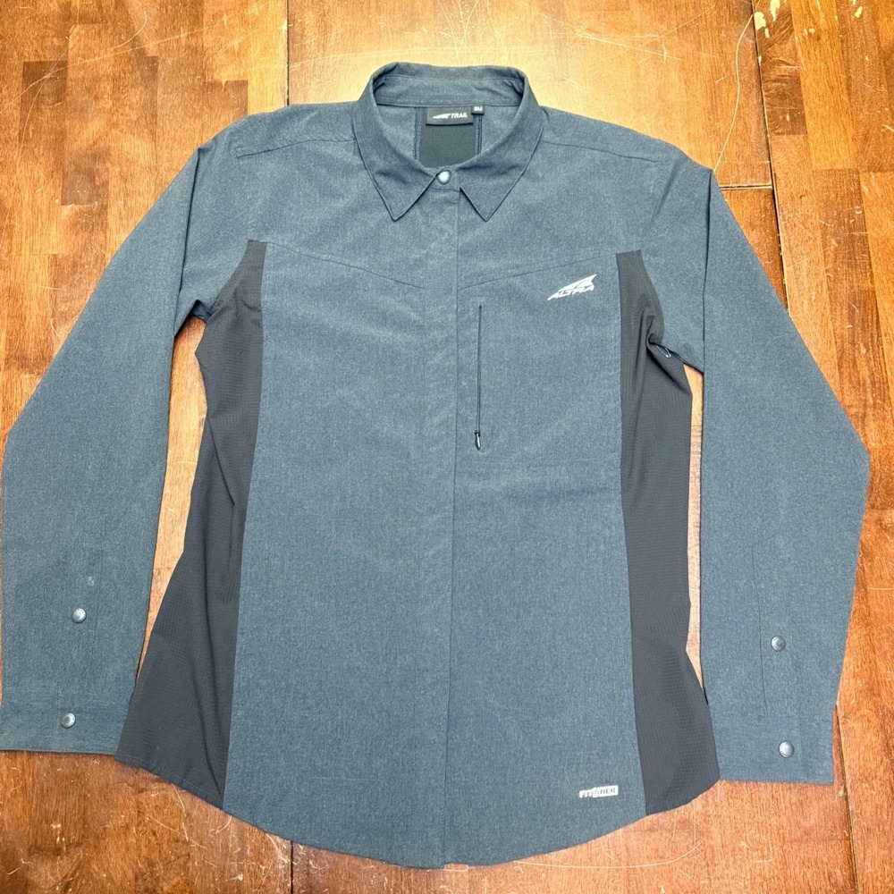 Altra Trail Shirt Women Size S Gray Long Sleeve Snap Button Technical Hiking Top